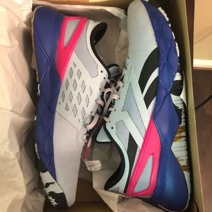 Reebok Nanoflex TR 10.5 Womens 27.5 CM.